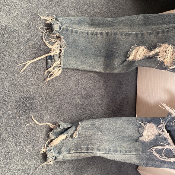 To small - Picture 2 of 3